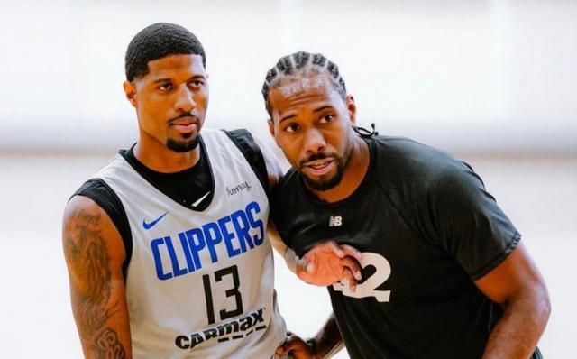 新一轮的欧冠势力版图更新：本轮阿森纳击败拜仁慕尼...（欧冠格局再洗牌：阿森纳本轮力克拜仁慕尼黑）