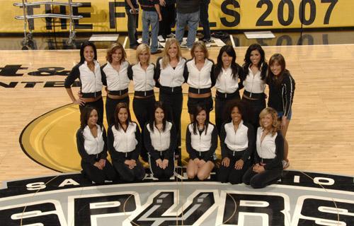 2025足协杯决赛“明星机位”公布：法比奥、纳萨里奥当选（2025足协杯决赛“明星机位”出炉：法比奥、纳萨里奥入选）