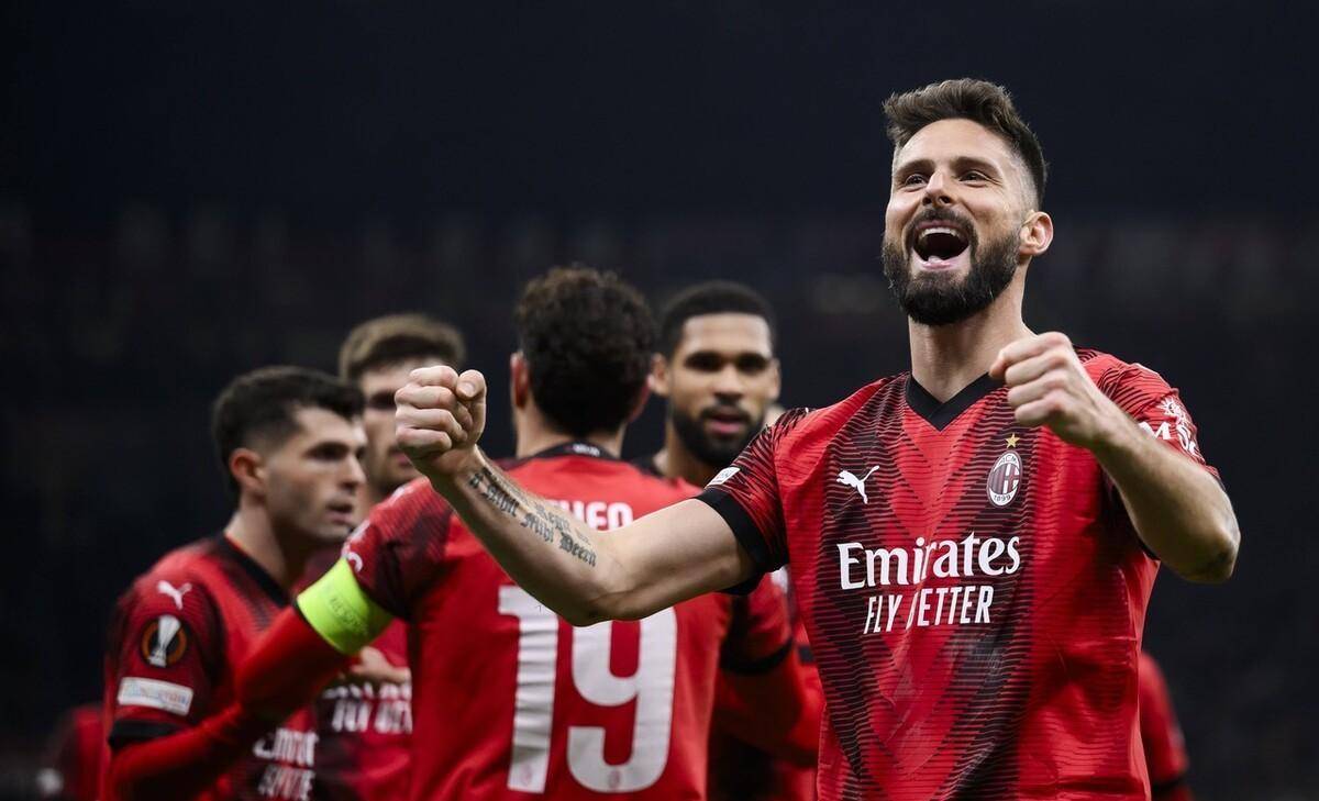 欧媒：拉索正领跑埃菲斯主教练候选，预计将接替科科斯科夫（欧媒：拉索成埃菲斯主帅头号热门，有望接替科科斯科夫）