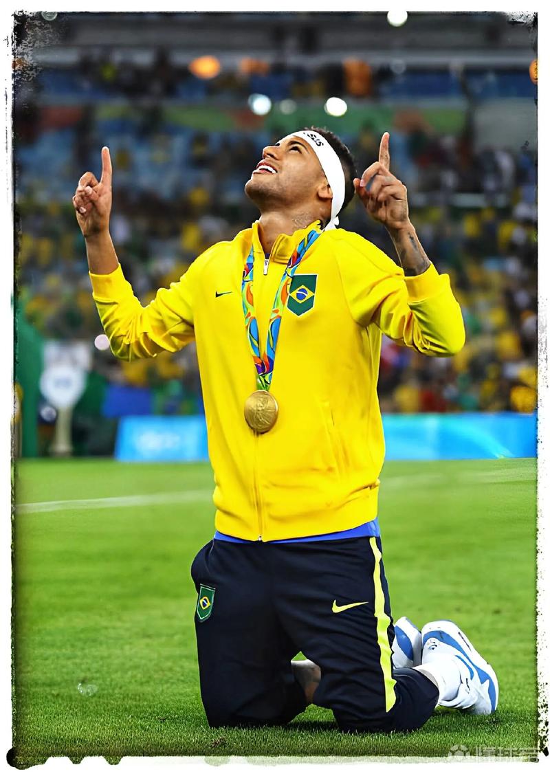 世界杯官方发布直通队伍集结海报：42个国家，同一个梦想（世界杯官宣直通球队集结海报：42国同逐一梦）