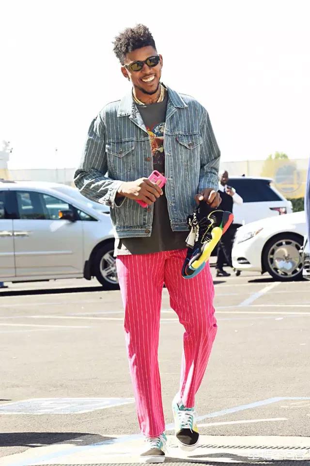 图片报：尤文和费内巴切想冬窗签磁卡，但球员不考虑提前离队（图片报：尤文与费内巴切有意冬窗引进磁卡，球员暂不考虑提前离队）